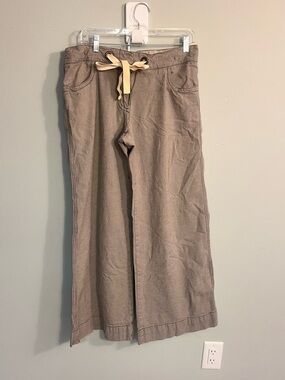 Wide-Leg Chinos with Cream Drawstring in Taupe